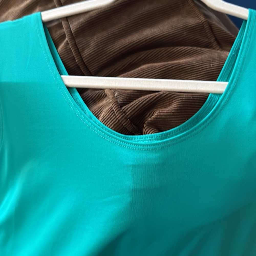 Chico's Green Boxy Tank Top Size 3 - Picture 8 of 9